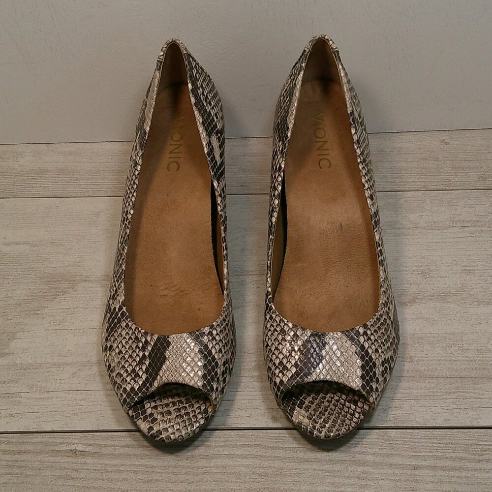 Vionic Peep Toe Bria Snakeskin Wedge heels pumps Size: 9 - Picture 11 of 11